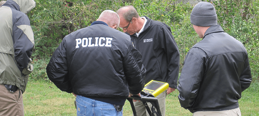 Police officers using FINDAR