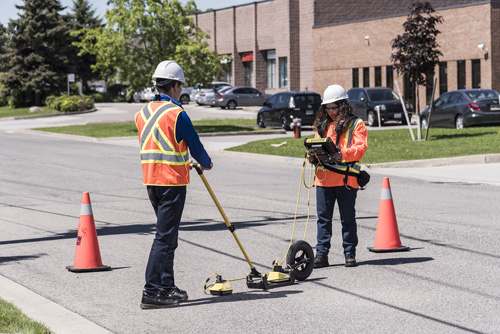 Wide-angle reflection and refraction (WARR) surveys; an effective tool for advanced GPR research projects. 